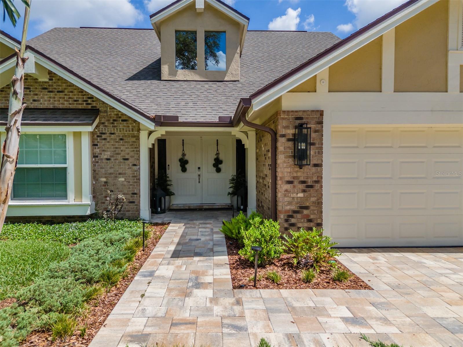 BARRINGTON OAKS EAST - Residential