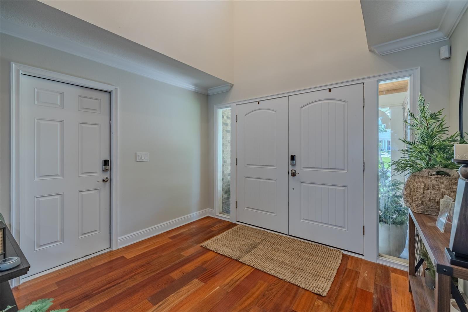 BARRINGTON OAKS EAST - Residential