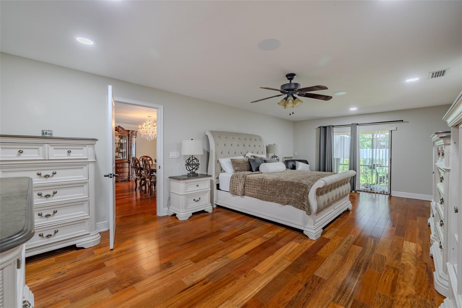 BARRINGTON OAKS EAST - Residential