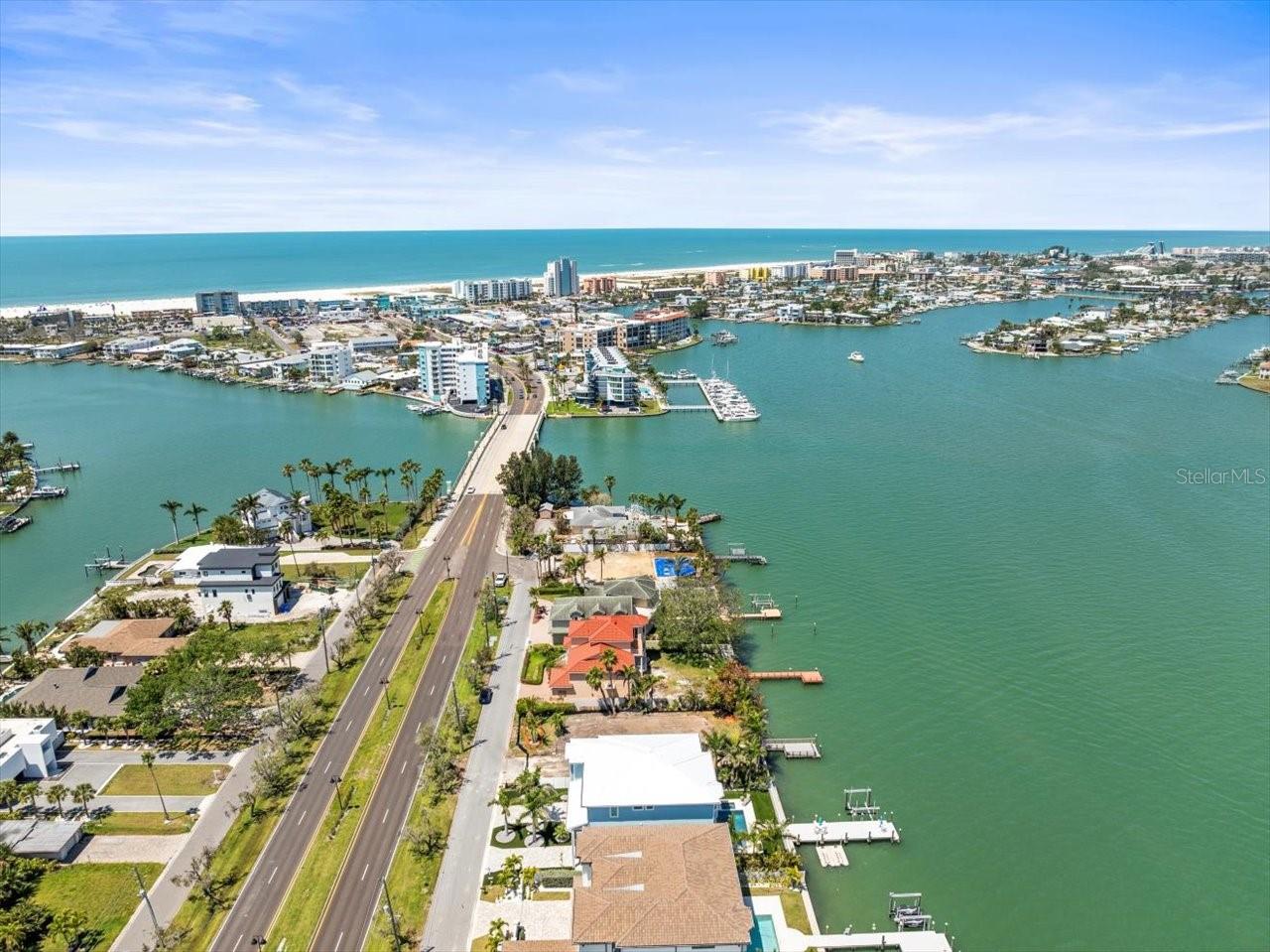 PARADISE ISLAND - Land