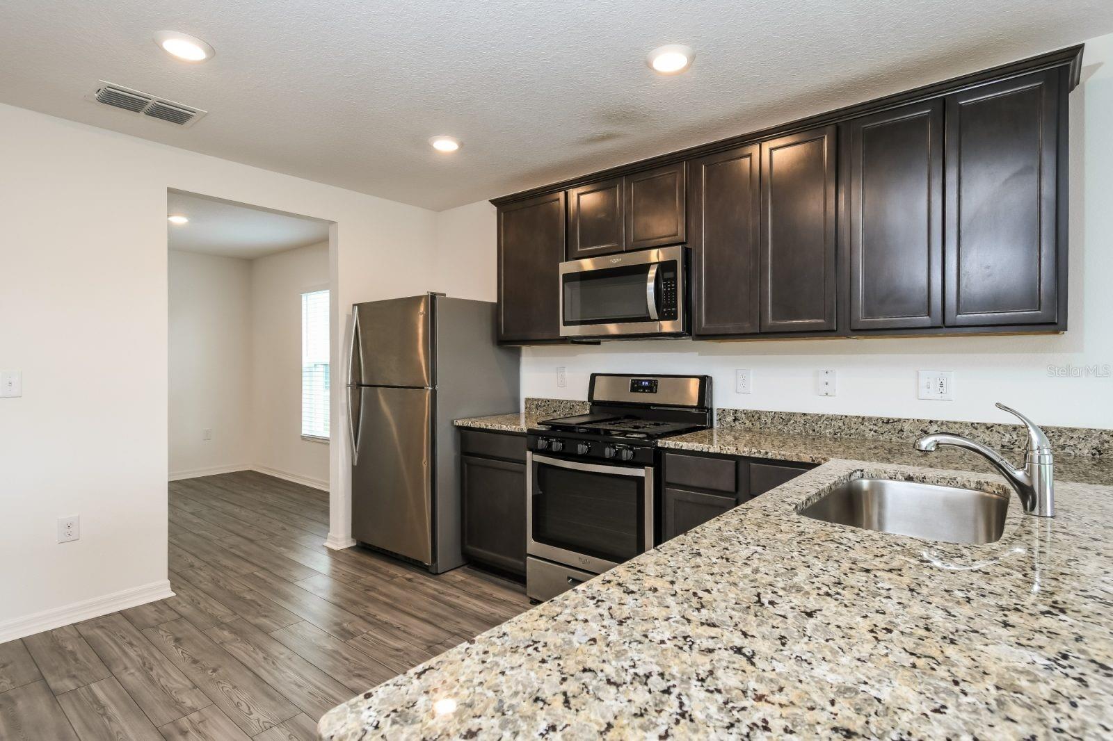 KENSINGTON VIEW - Residential Lease