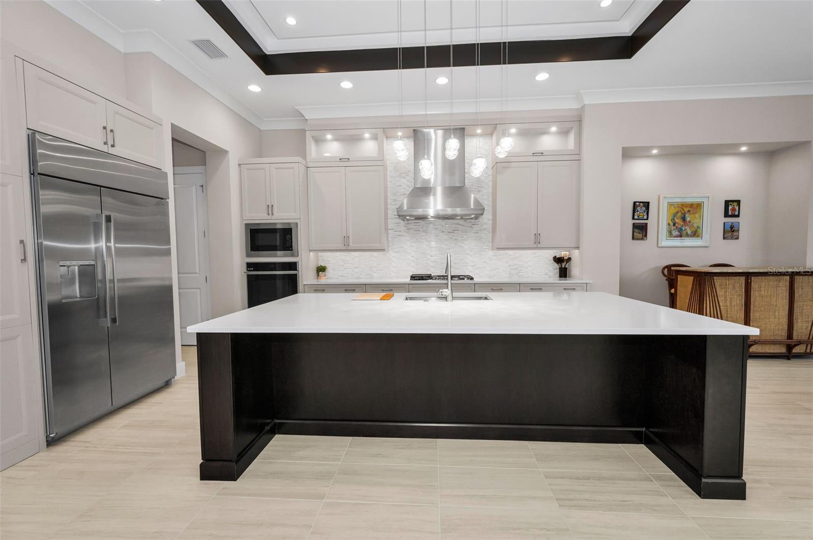 CHAMPIONS CLUB - Residential