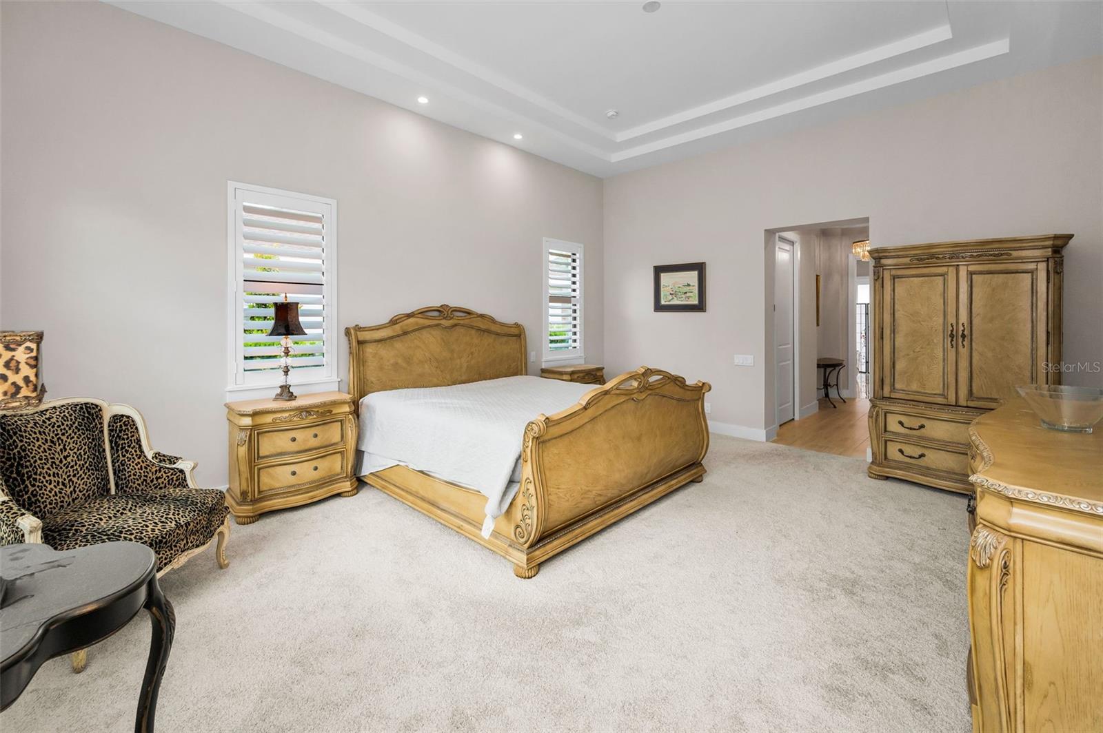 CHAMPIONS CLUB - Residential