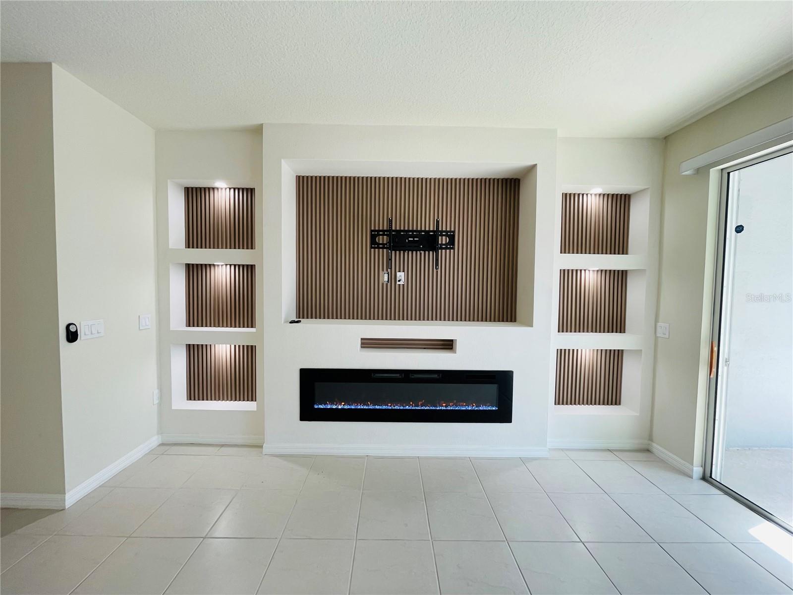 SOMERSET XINGS TR F REP - Residential Lease