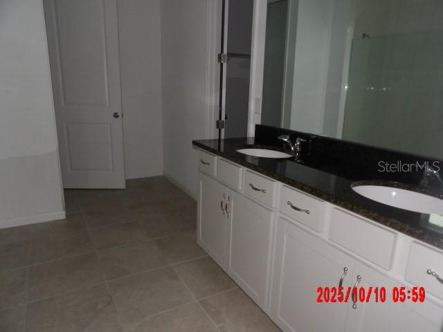 ADDISON LNDG - Residential