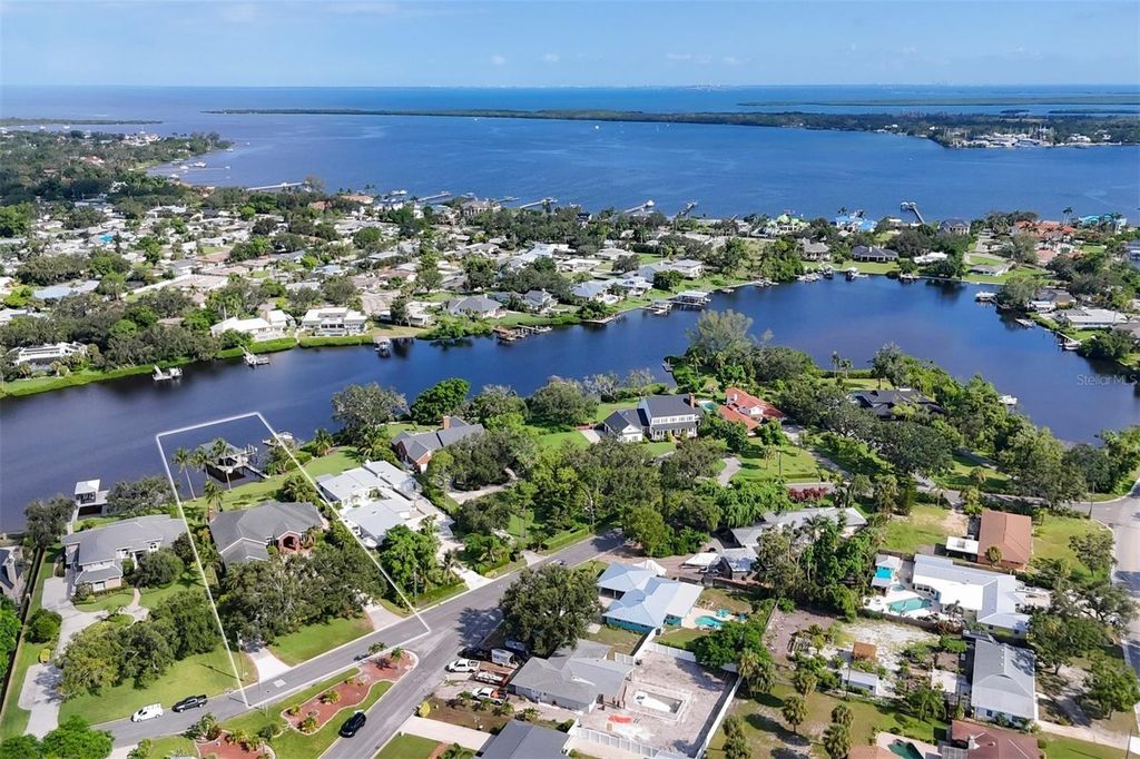 Photo of 6012 Shore Acres Drive, Bradenton, FL 34209 (MLS # A4658109)