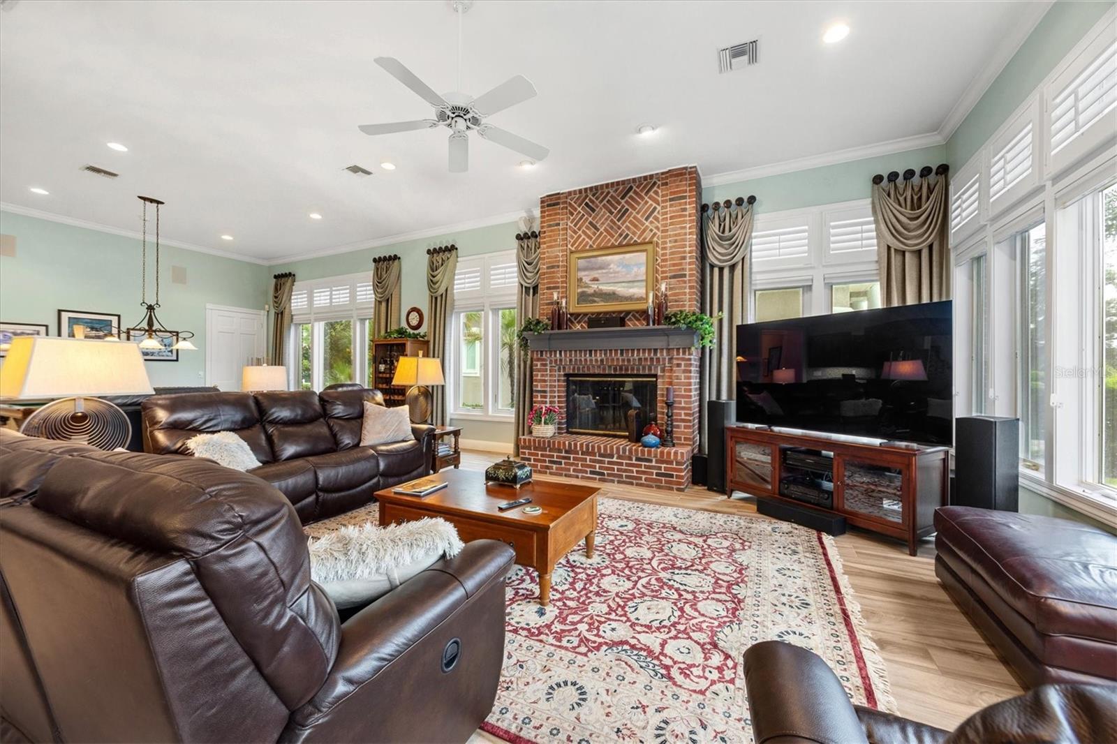 SHORE ACRES - Residential