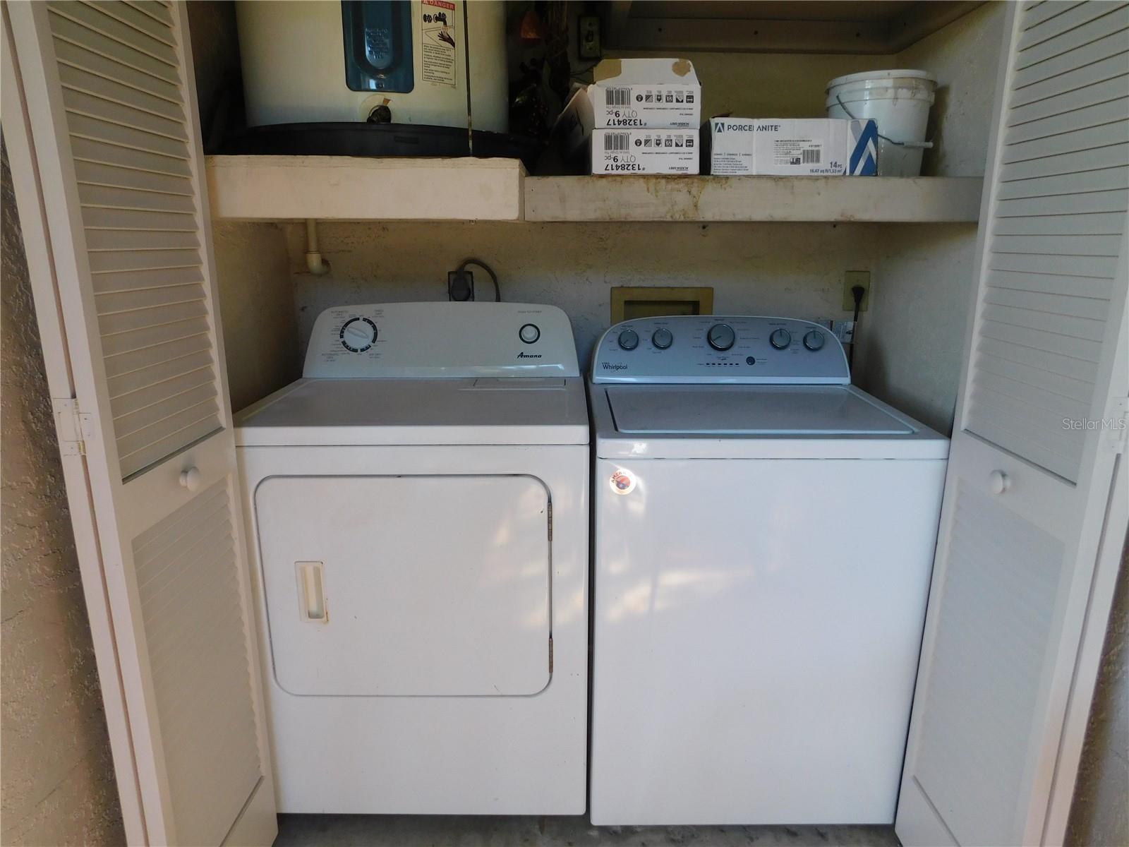 MIRROR LAKE - Residential Lease