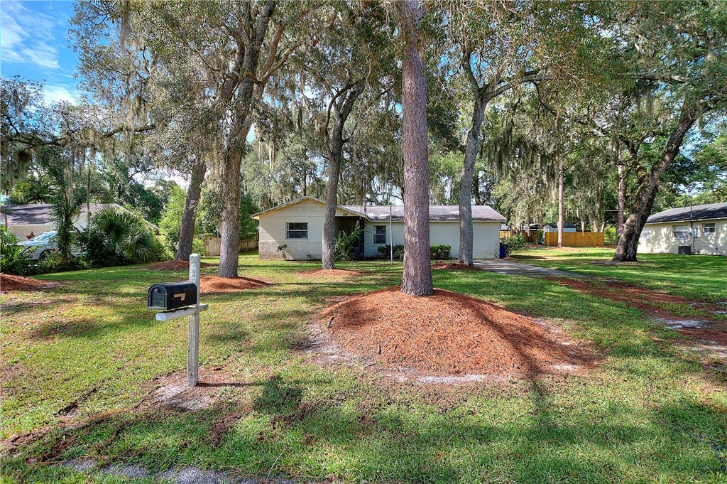 Photo of 155 E Goodheart Avenue, Lake Mary, FL 32746 (MLS # L4963279)