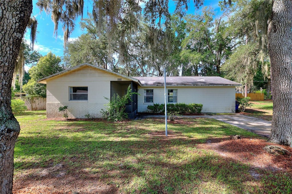 Photo of 155 E Goodheart Avenue, Lake Mary, FL 32746 (MLS # L4963279)