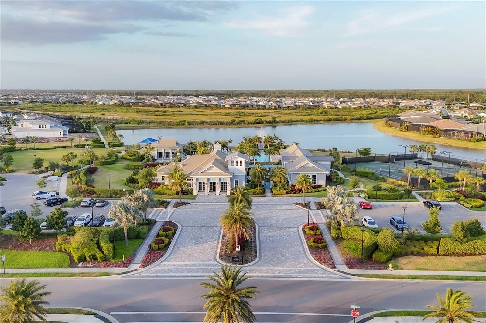 ISLES/LAKEWOOD RANCH PH IV - Residential