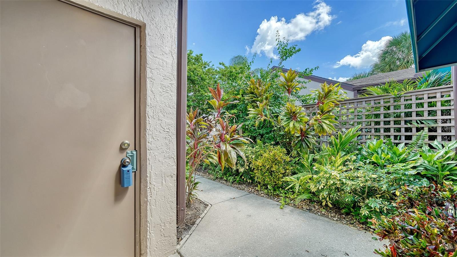 5956 CLUBSIDE DRIVE 7651