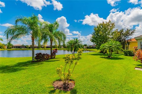 A home in WIMAUMA