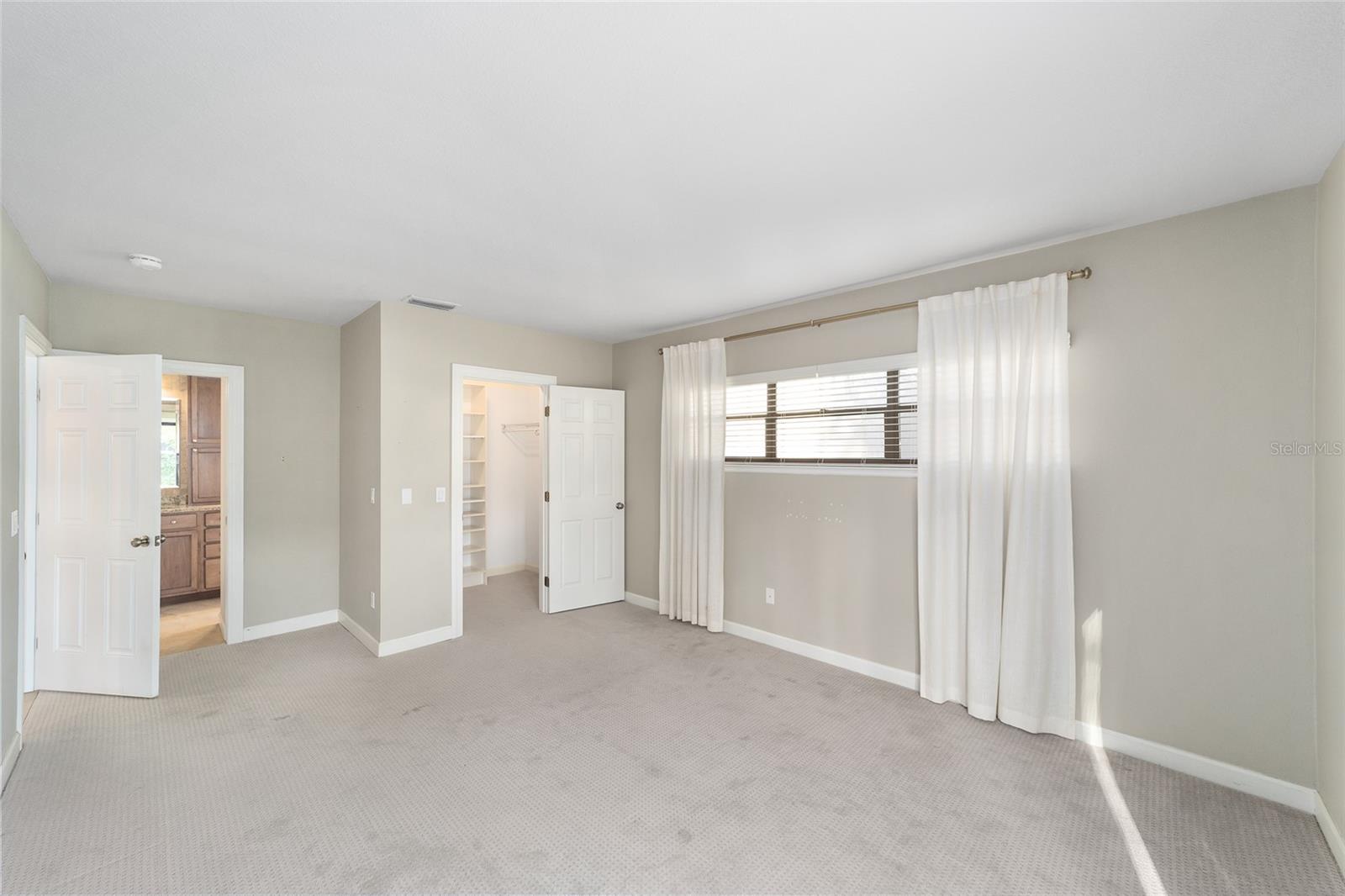 LAUREL LAKE VILLAS HOMEOWNERS ASSOC - Residential