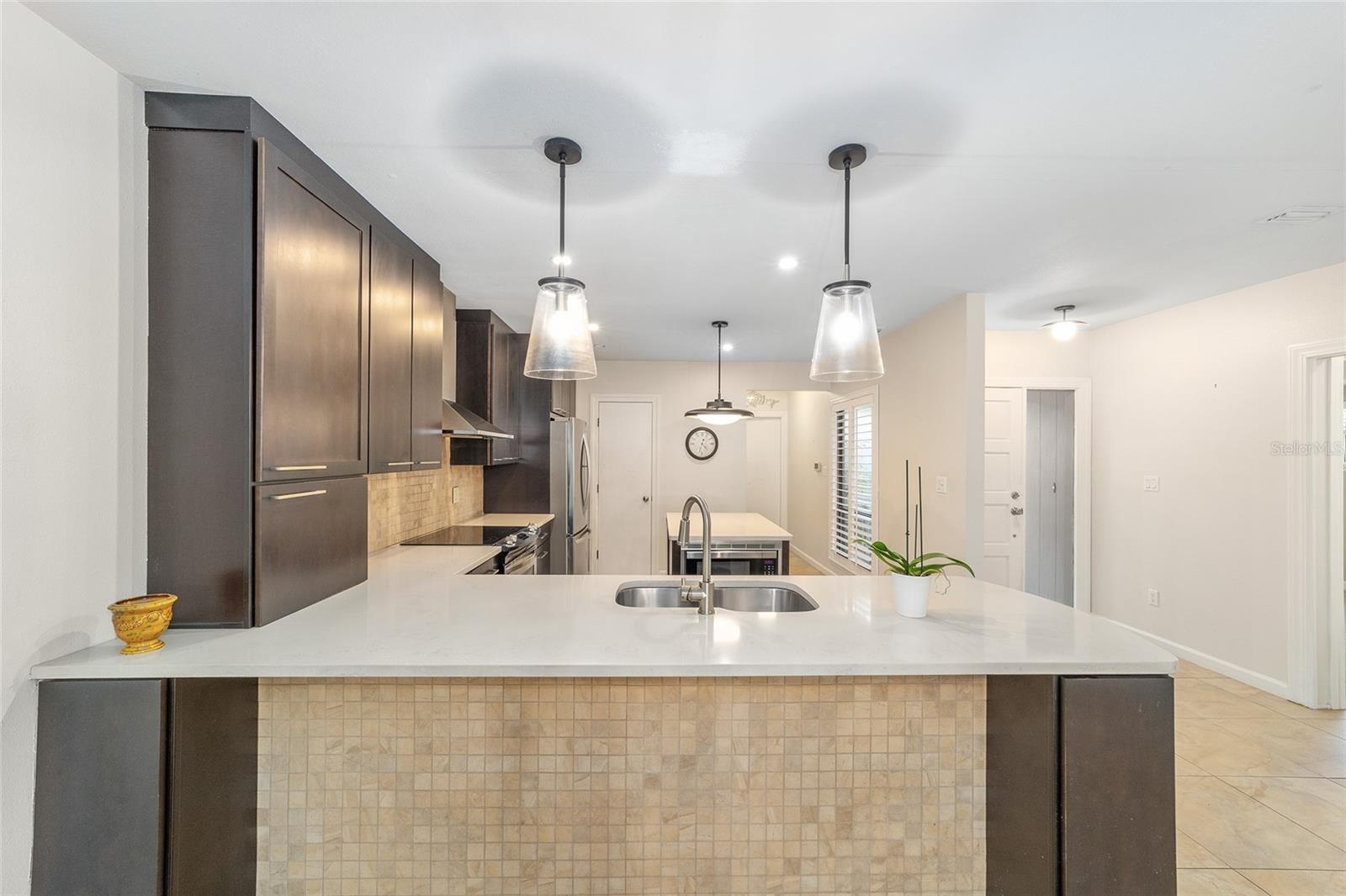 LAUREL LAKE VILLAS HOMEOWNERS ASSOC - Residential