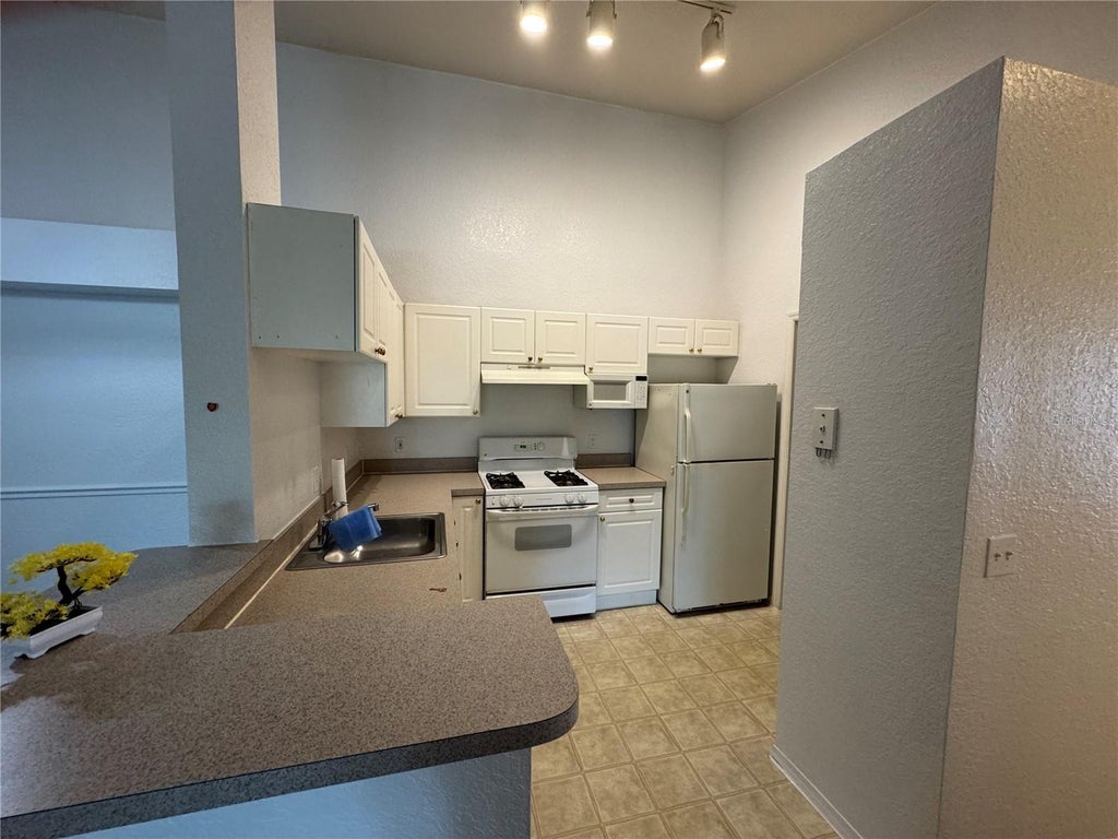 Photo of 3325 S Kirkman Road #438, Orlando, FL 32811 (MLS # O6434971)