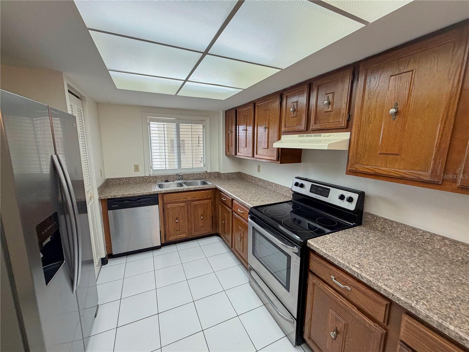 THE ATLANTIS CONDO - Residential Lease