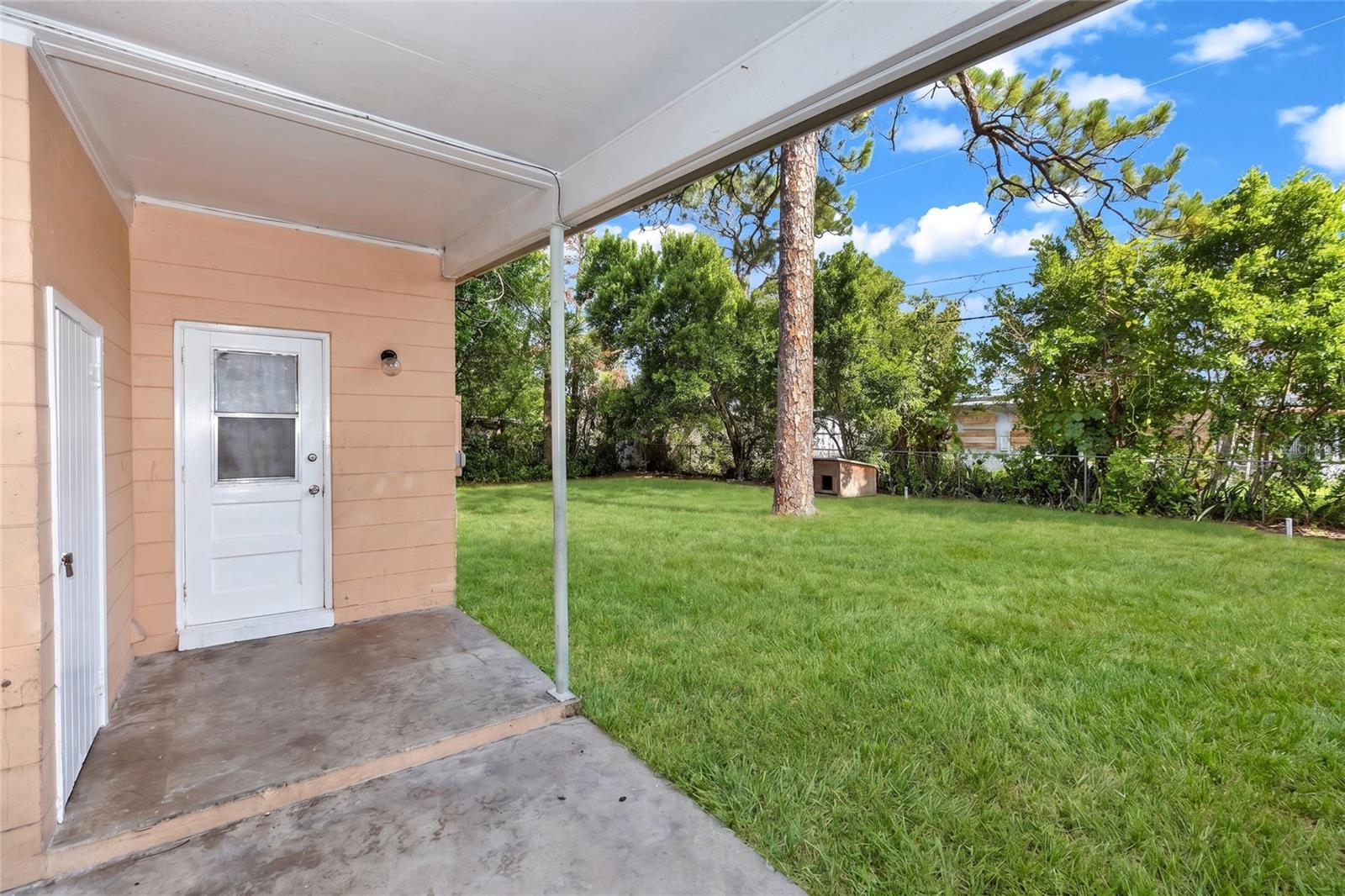 1106 MYRTLE LANE