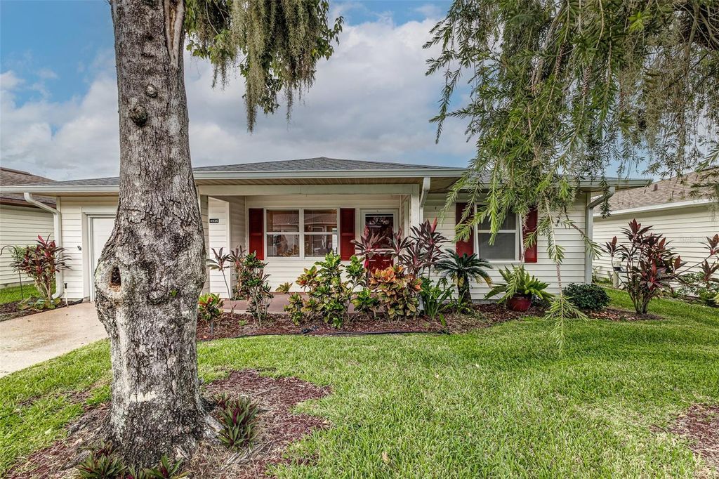 Photo of 4926 Pleasant Hollow Trail, Lakeland, FL 33811 (MLS # L4953532)