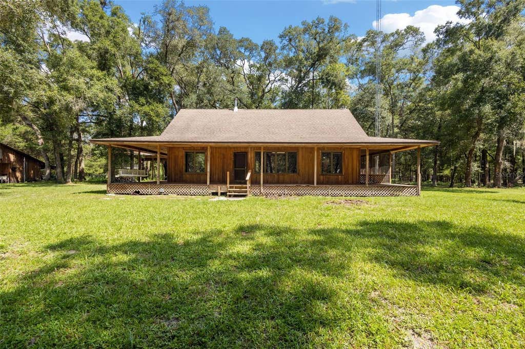 Photo of 5581 NE 157th Terrace, Williston, FL 32696 (MLS # OM730175)