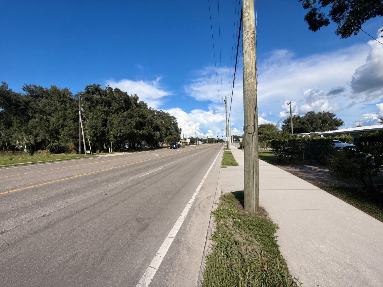 7707 GIBSONTON DRIVE, GIBSONTON, FL, 33534 2 7707 GIBSONTON DRIVE