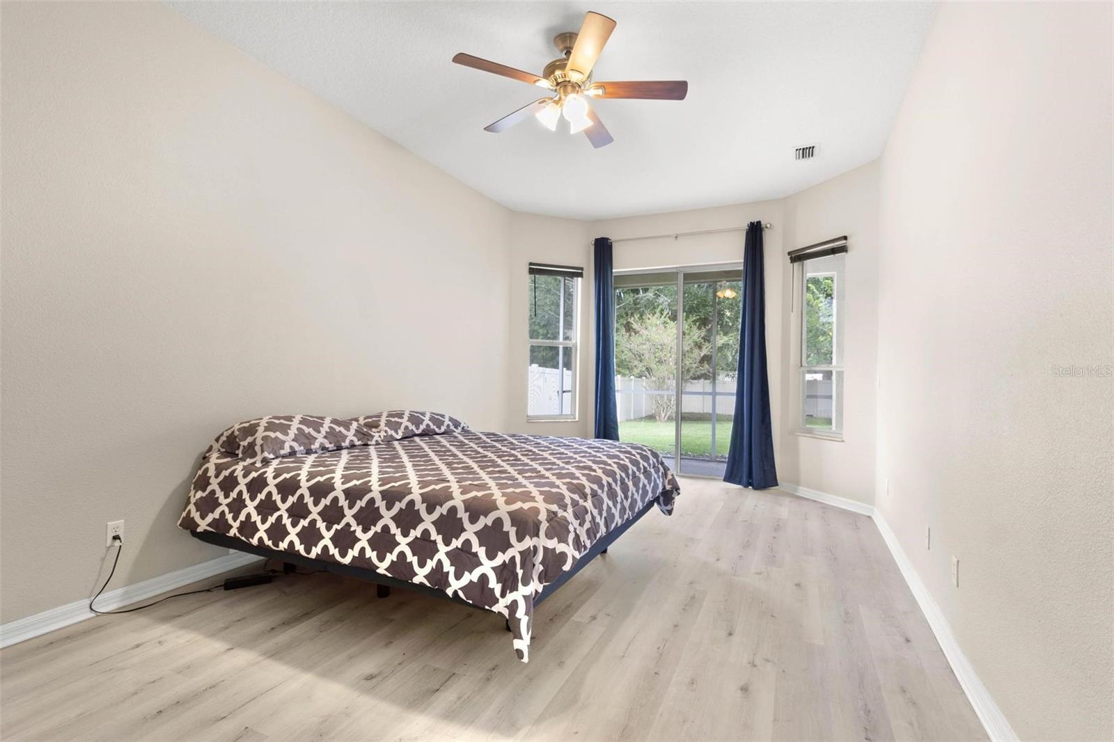 BLOOMINGDALE VILLAGE PH I SUB - Residential