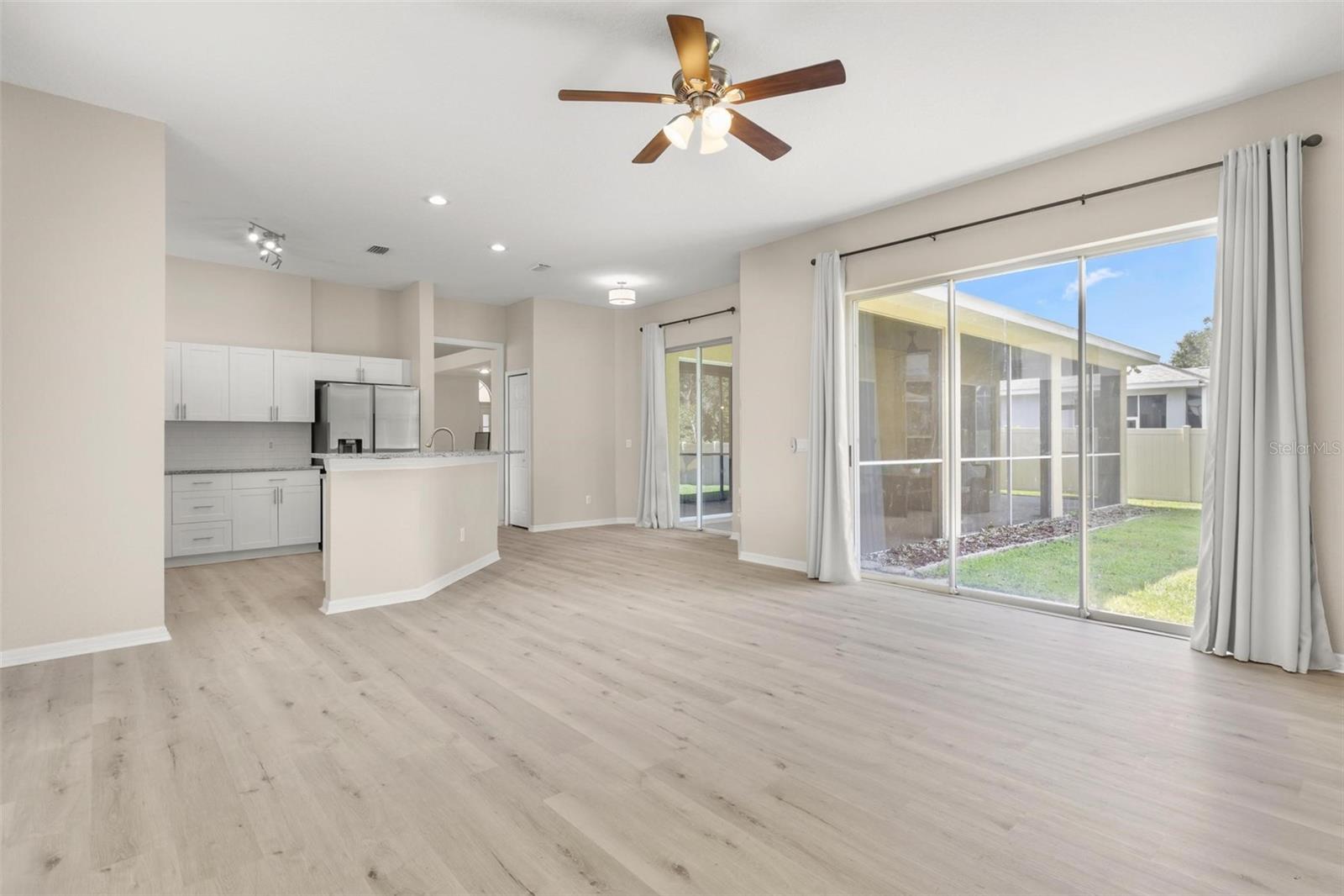 BLOOMINGDALE VILLAGE PH I SUB - Residential