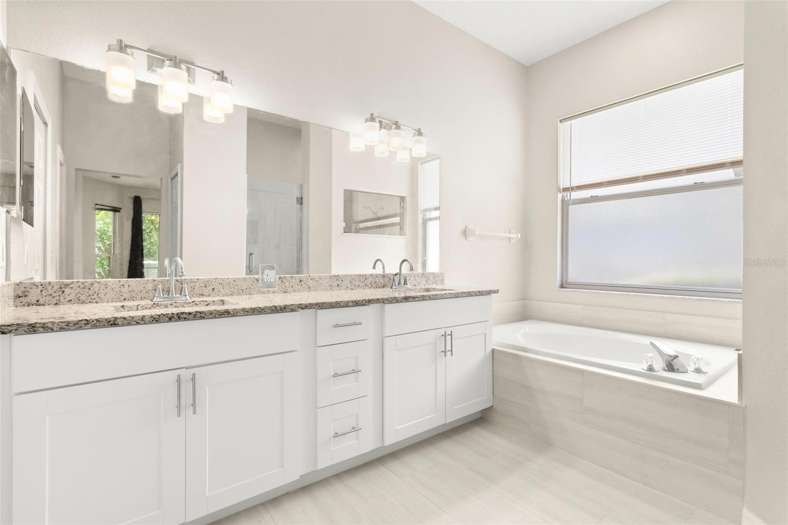 BLOOMINGDALE VILLAGE PH I SUB - Residential