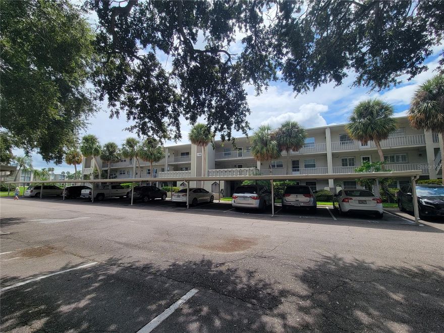 Beautiful Heather Lakes – Pond View Condo! Move in AS IS or renovate to your taste! This spacious 1 bedroom, 1 bathroom condo is located on the top floor in the quiet rear of Heather Lakes, a desirable 55+ community. Enjoy peace of mind with a new A/C, new building roof, completed SIRS & Milestone inspections, and fully funded reserves. Relax on your screened patio overlooking the pond and fountains—perfect for morning coffee or evening cocktails. The unit sits conveniently across from the elevator with an extra-wide catwalk for easy access.
Community amenities include: Covered parking & ample guest parking. Heated pool & fitness center. On-site manager. Friendly neighbors & social atmosphere
The location can’t be beat! Just 1 mile to vibrant downtown Dunedin with dining, shopping, and community events (including Toronto Blue Jays Spring Training). Next door you’ll find 10 lighted pickleball courts. Only minutes away from Clearwater Beach, Caladesi & Honeymoon Island, TPA & PIE airports, hospitals, major sports venues, and endless entertainment, restaurants and shopping.
Must own for 1 year before leasing (minimum 4 months). No pets permitted.