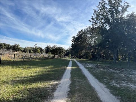 Tiny photo for 18250 Ravenswood Road, Altoona, FL 32702 (MLS # G5105562)