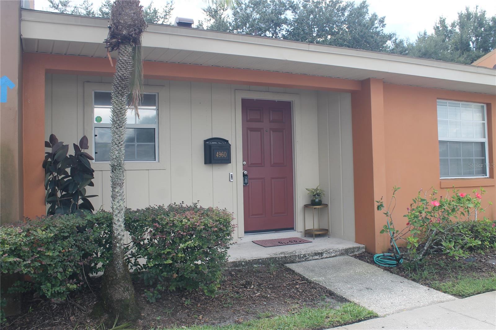 Very well maintained cozy condo in Winter Park. This condo has one bedroom, and one bathroom. Living area has beautiful laminate flooring in the bedroom, family, room, and dining area, Kitchen and bathroom are tile. Appliances that stays are washer, dryer, fridge, oven, microwave, and ceiling fan! Basically just pack your bags, and move right in! This condo also features a storage room, and a screened in patio area that opens up to a beautifully landscaped courtyard. The complex has a clubhouse that you can rent out for a party, and a community pool. Association fees cover the sewer, water, trash, ground, and pool maintenance. There is a private mailbox in the front porch. Roof was replaced in 2022. This is located in a great location. Come and see it for yourself, schedule an appointment today!!!