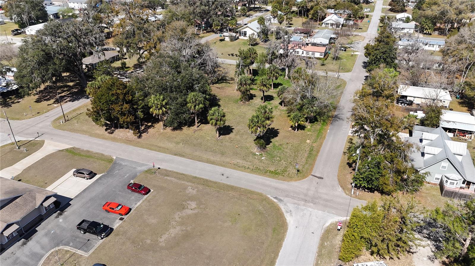 TOWN/BRANFORD - Land