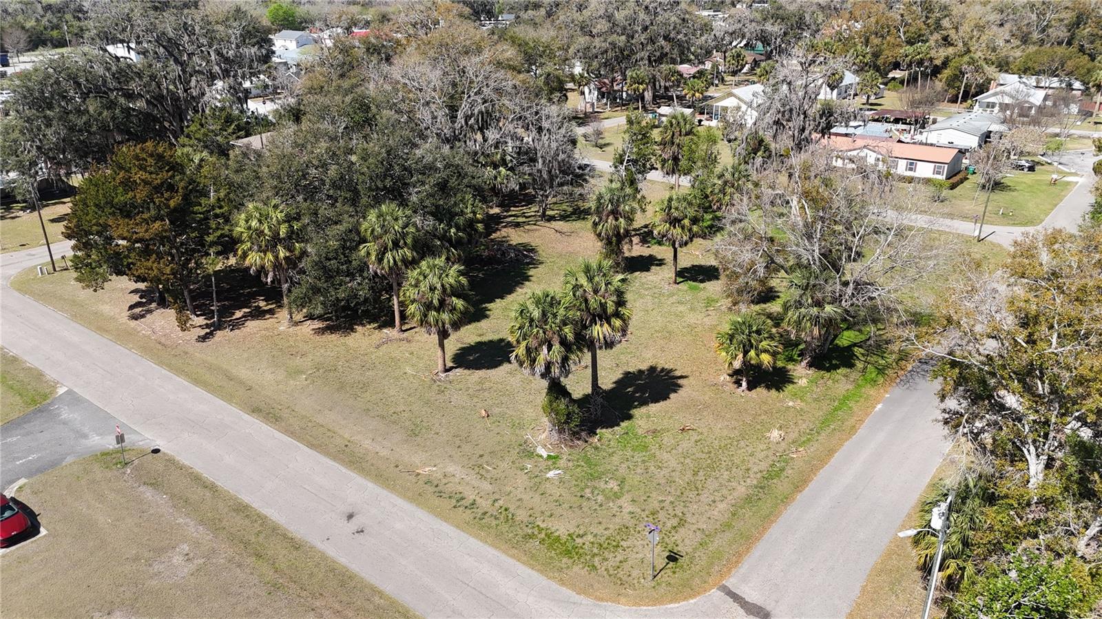 TOWN/BRANFORD - Land