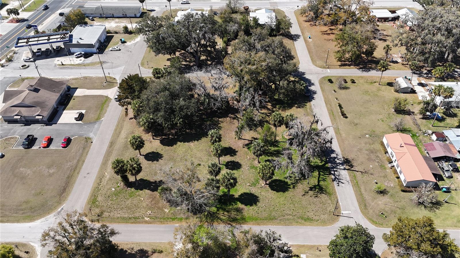 TOWN/BRANFORD - Land