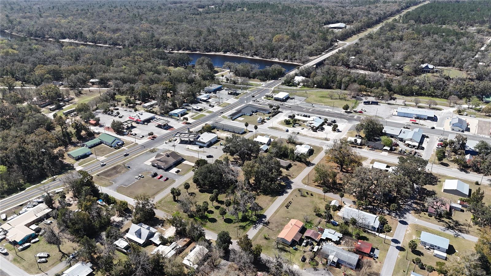 TOWN/BRANFORD - Land