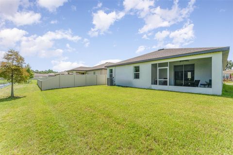 A home in LAKELAND