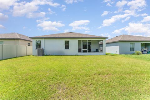 A home in LAKELAND