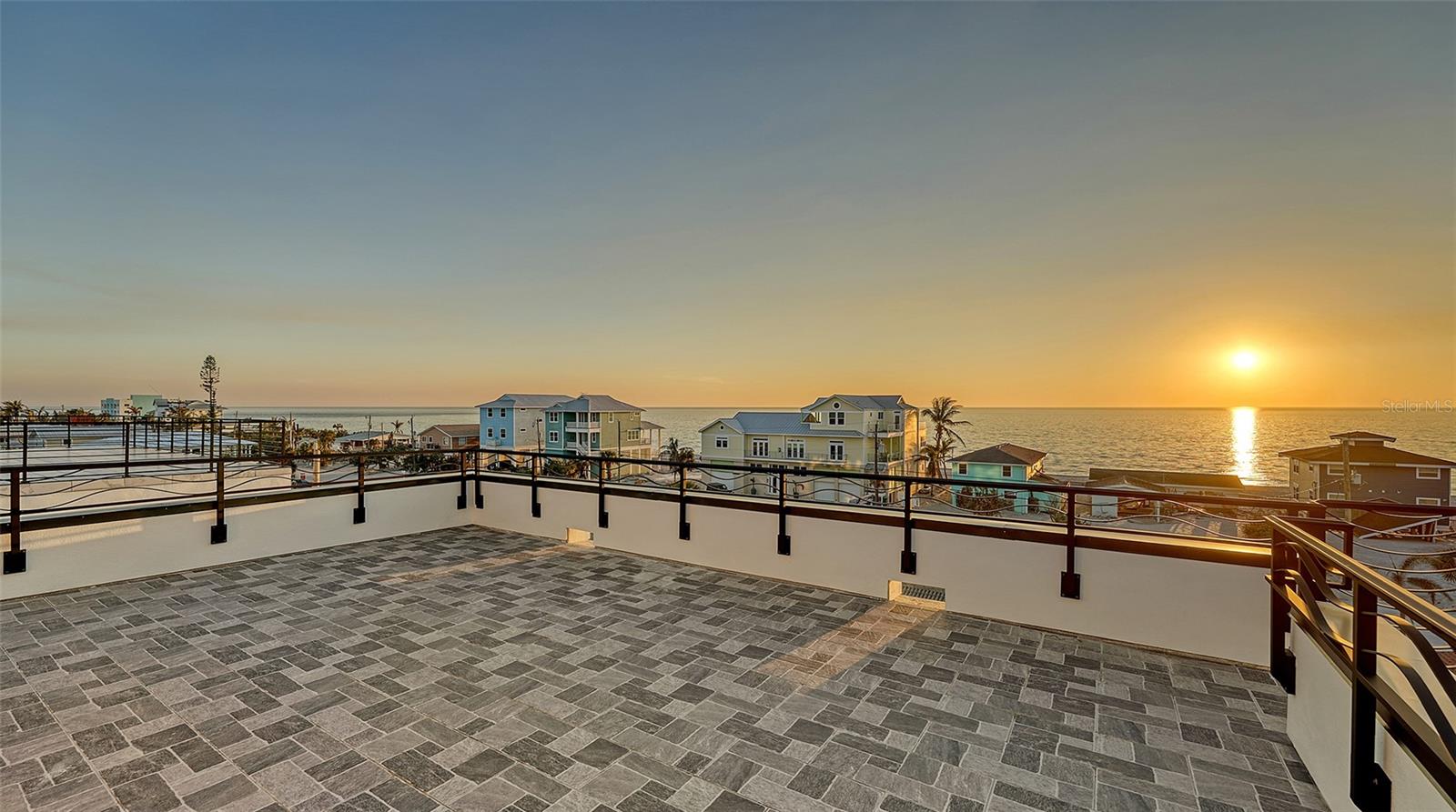 ENGLEWOOD SHORES SUB - Residential