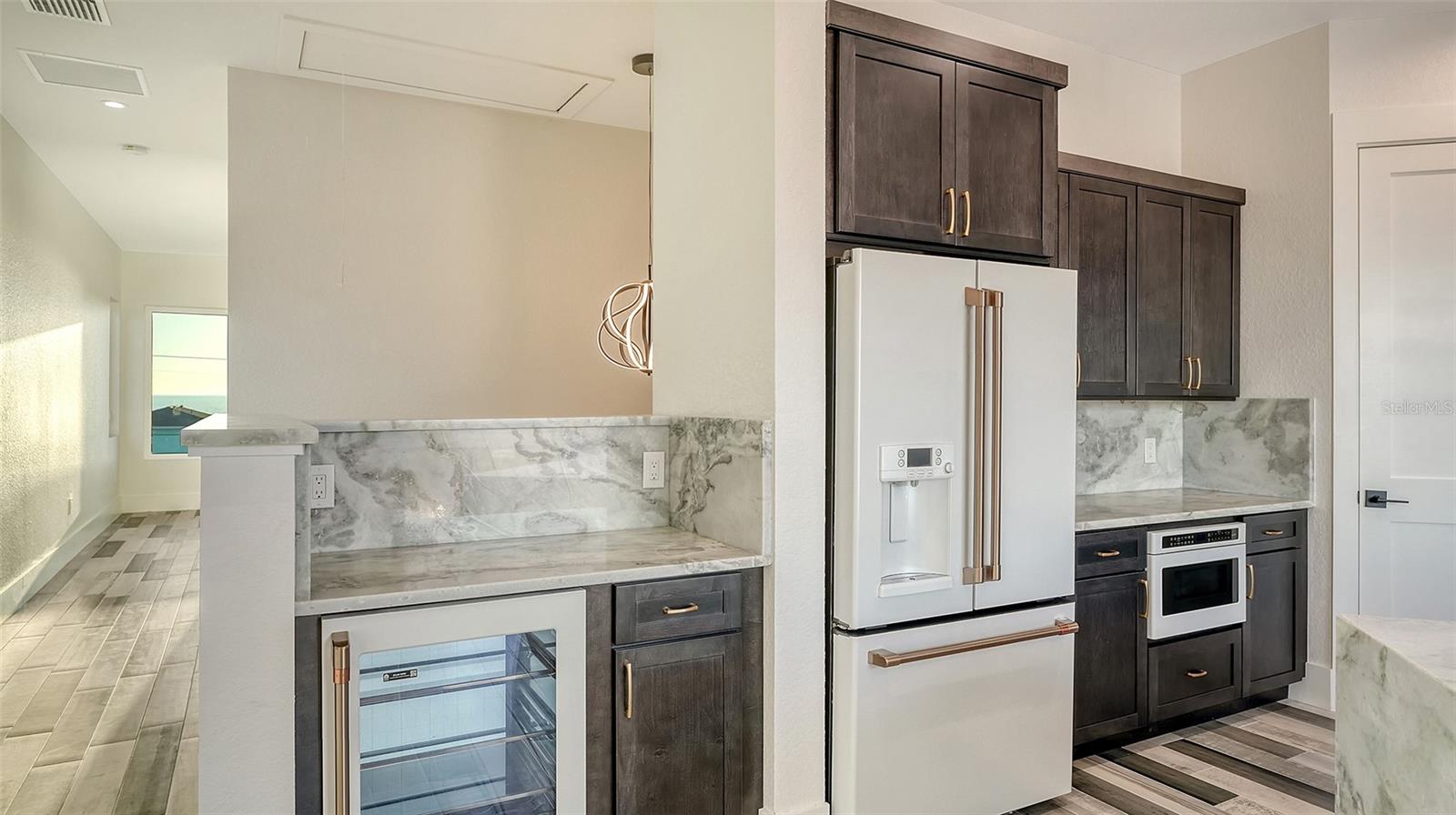 ENGLEWOOD SHORES SUB - Residential
