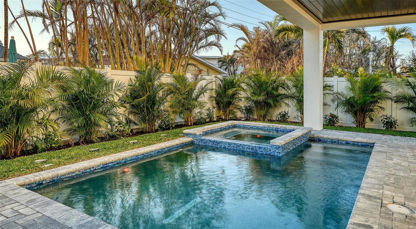 ENGLEWOOD SHORES SUB - Residential