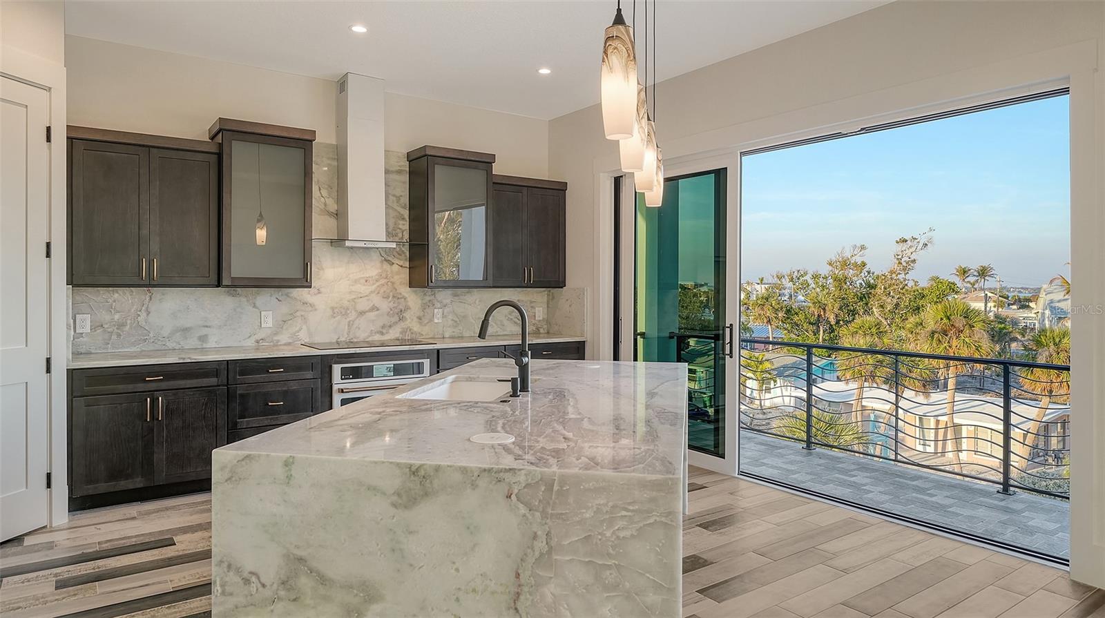 ENGLEWOOD SHORES SUB - Residential