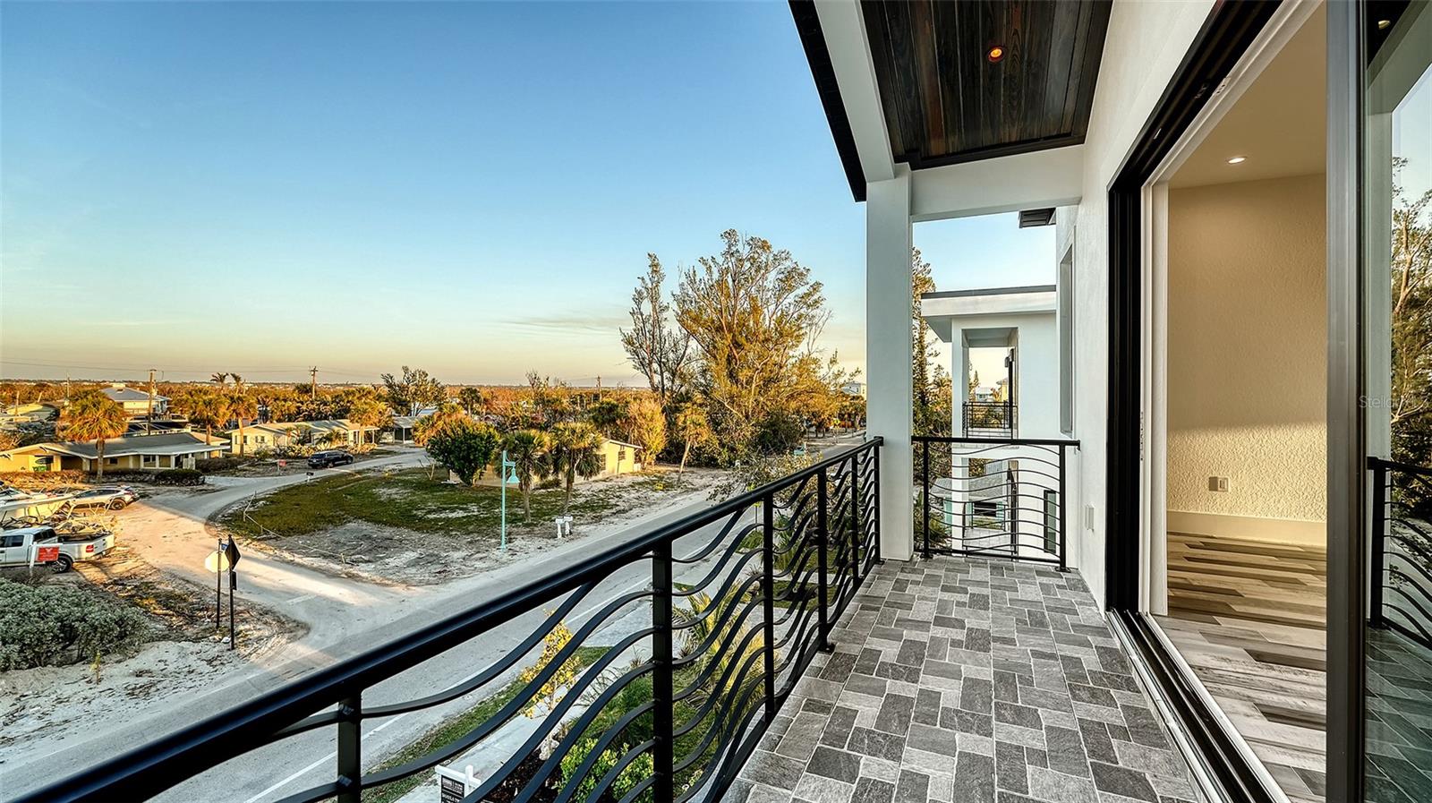 ENGLEWOOD SHORES SUB - Residential