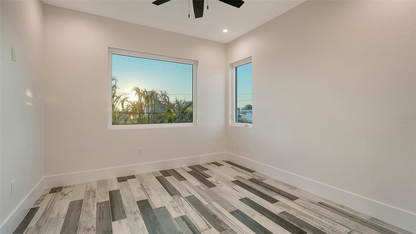 ENGLEWOOD SHORES SUB - Residential