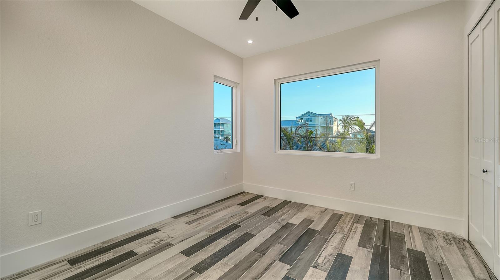 ENGLEWOOD SHORES SUB - Residential
