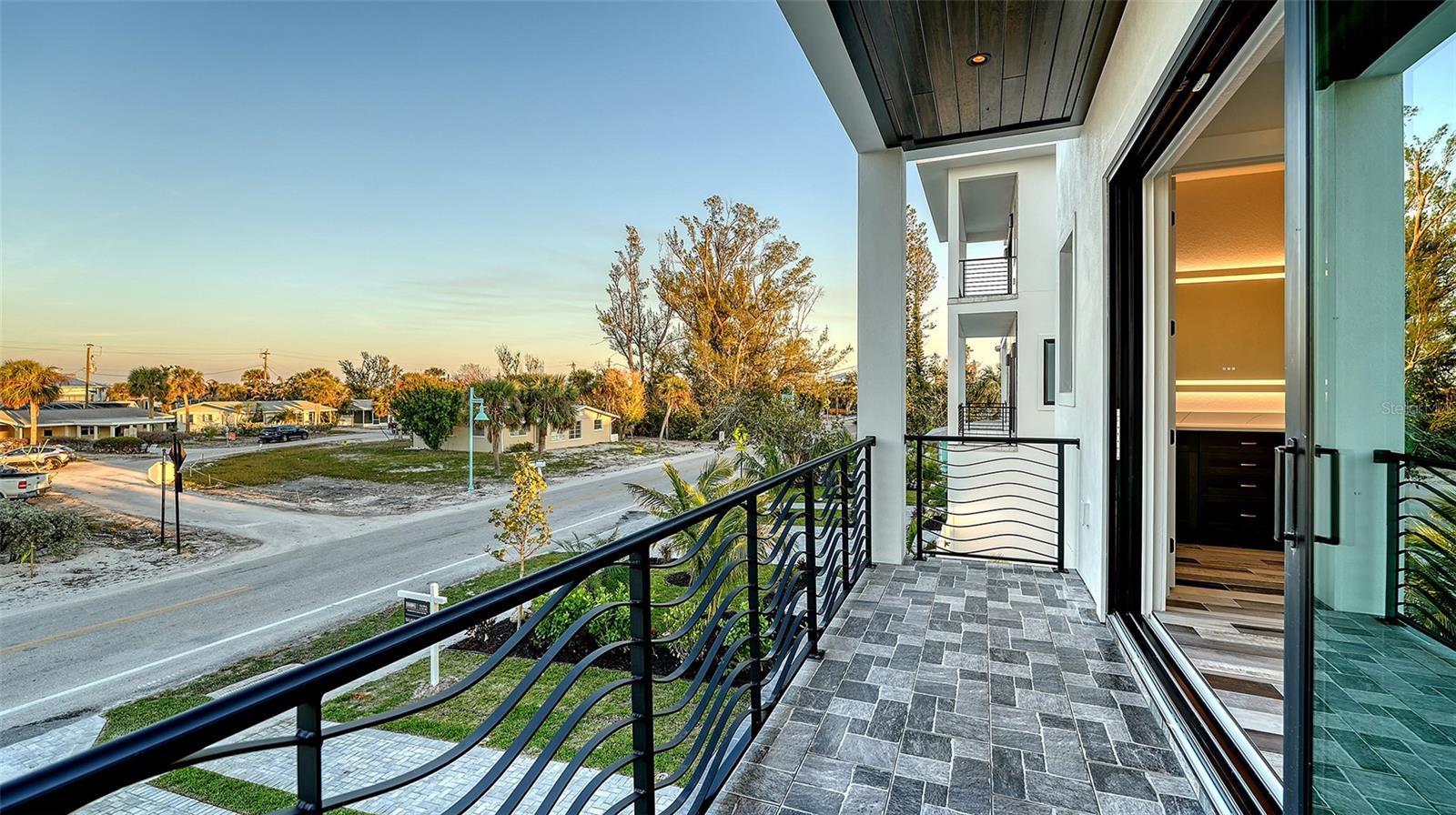 ENGLEWOOD SHORES SUB - Residential