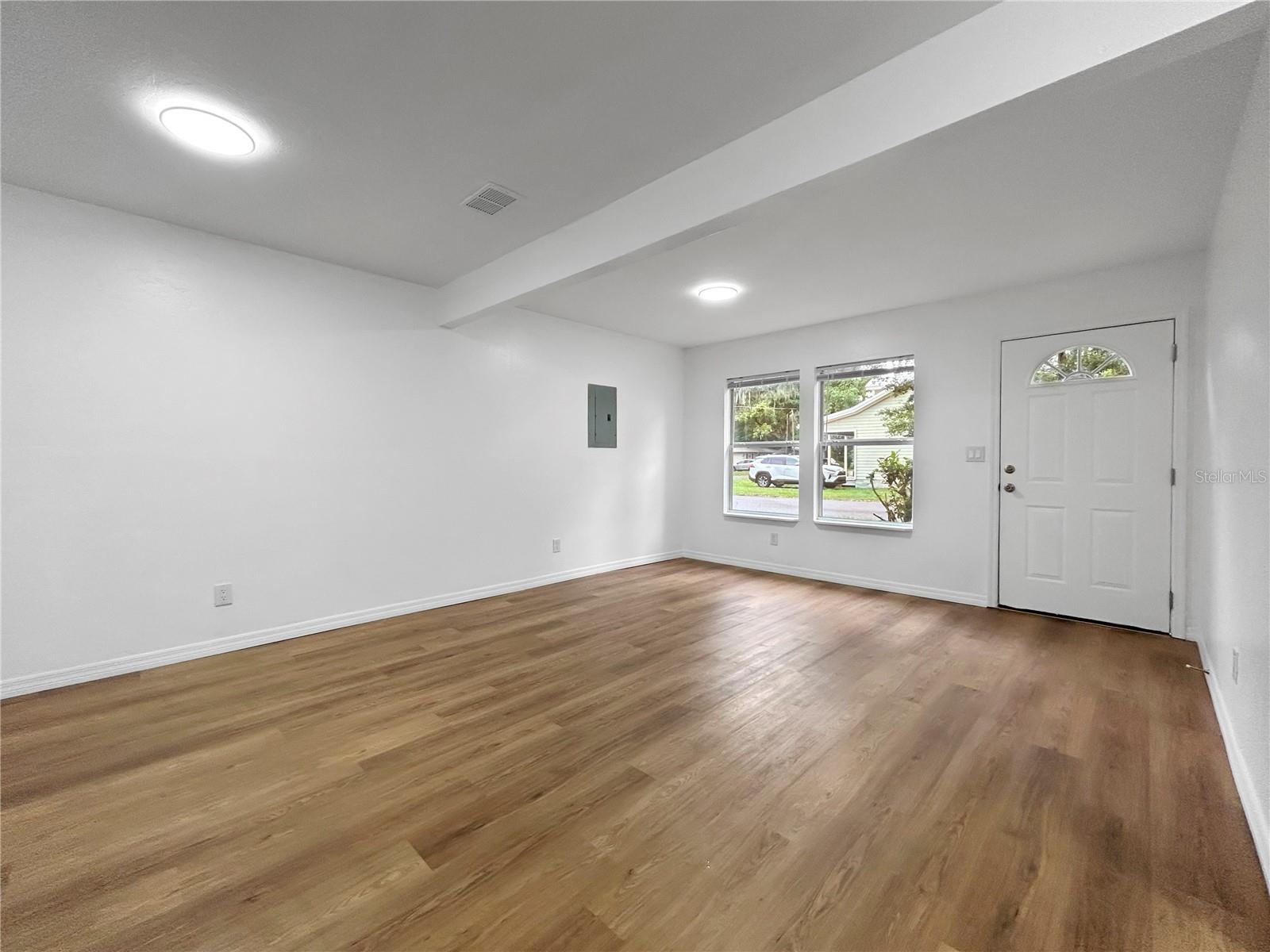 1960 NW 34TH AVENUE