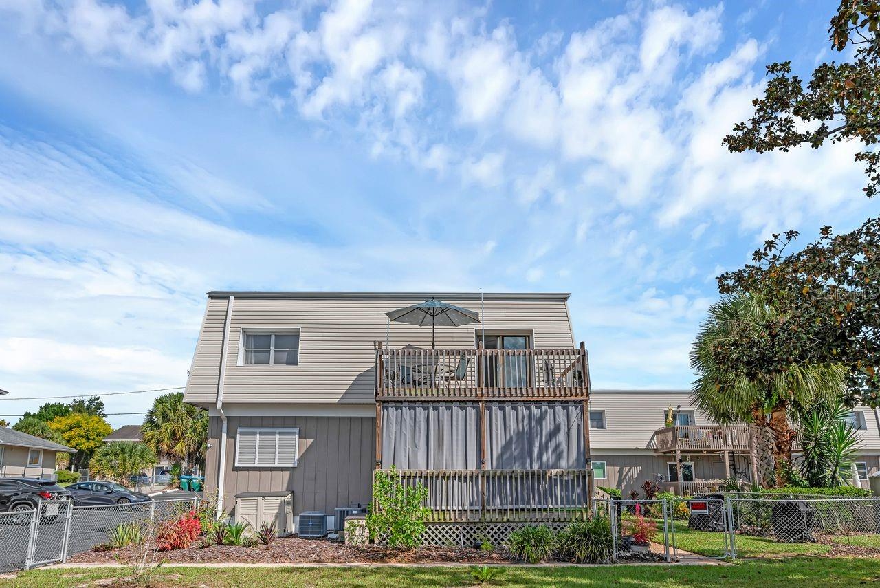 SHADOW LAKE CONDO - Residential