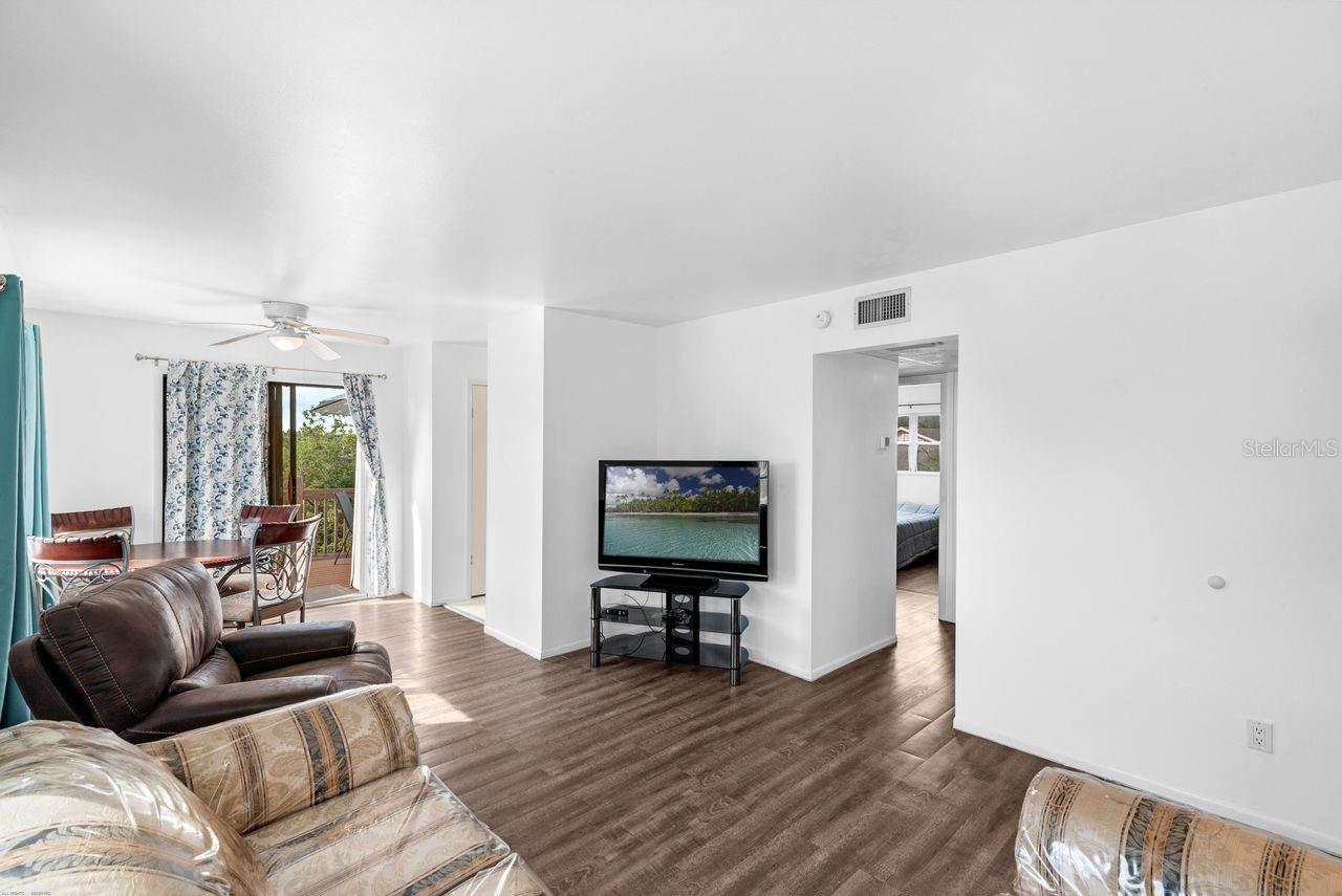 SHADOW LAKE CONDO - Residential