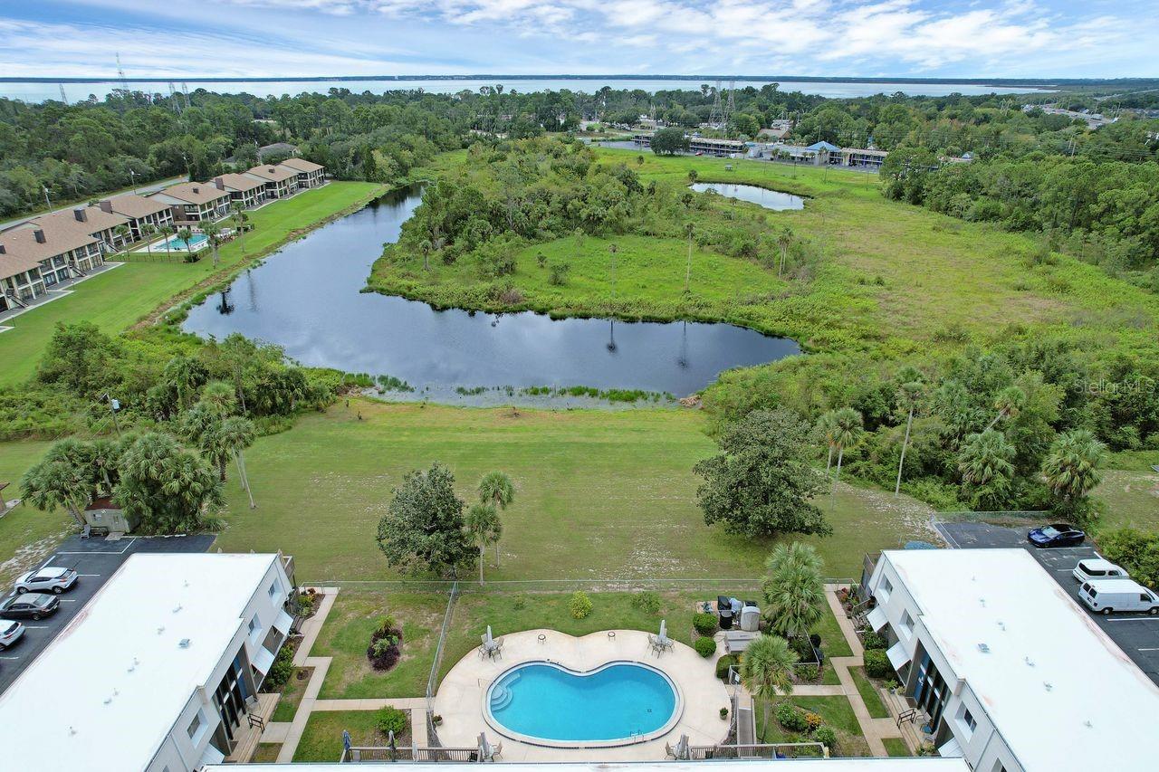 SHADOW LAKE CONDO - Residential