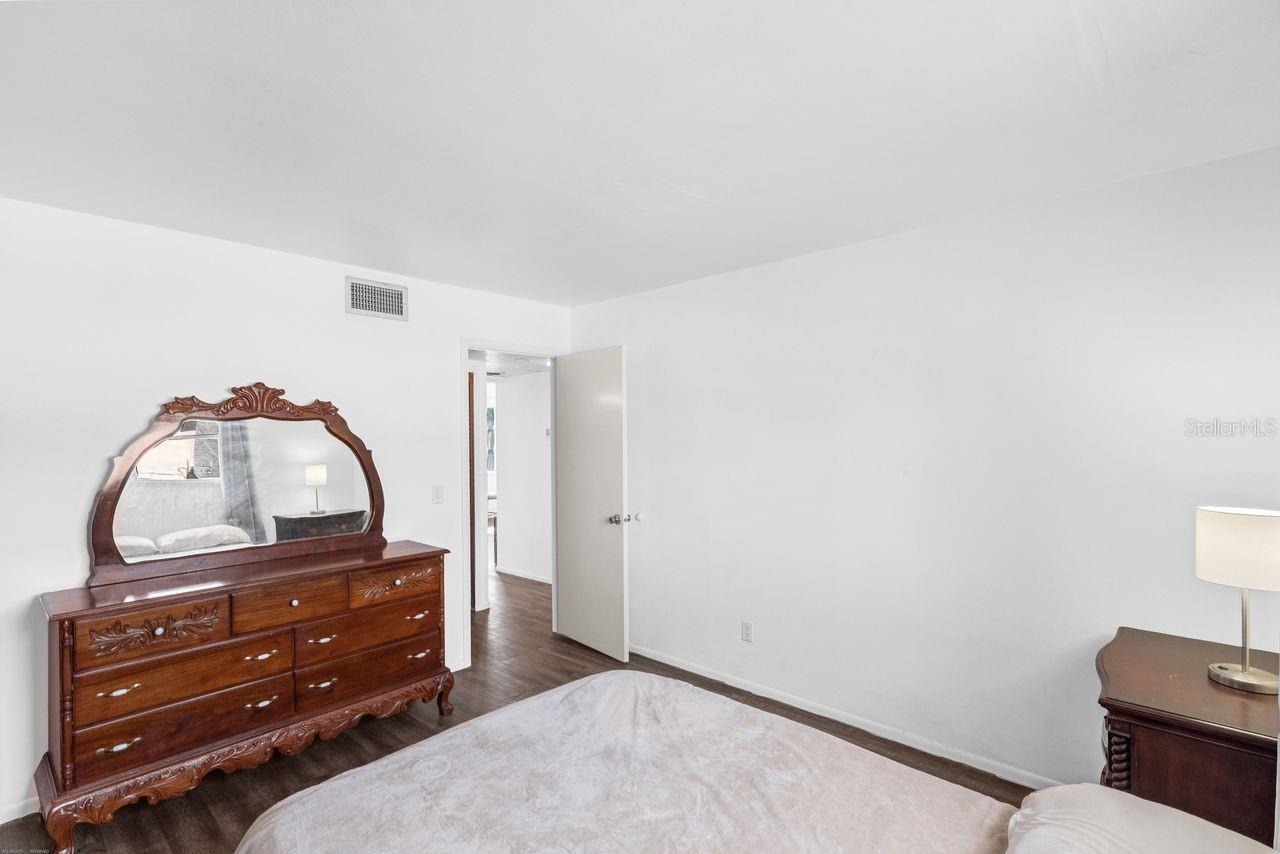 SHADOW LAKE CONDO - Residential